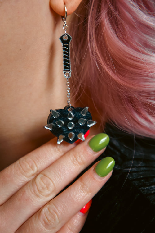 Conqueror Black Mace (Silver Hoop)