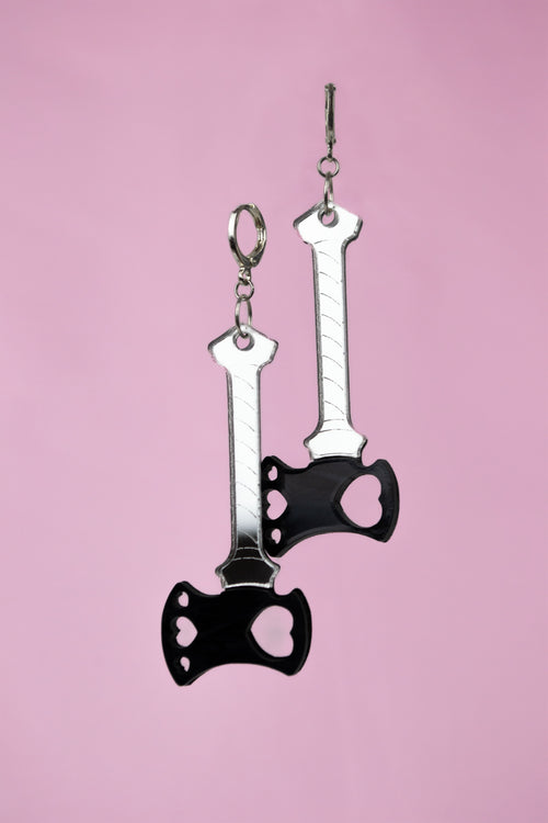 Conqueror Black Axe (Silver Hoop)