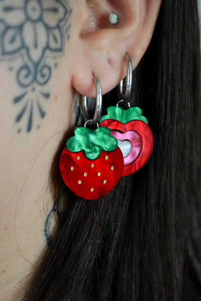 Half Cut Strawberry (Gold Hoop)