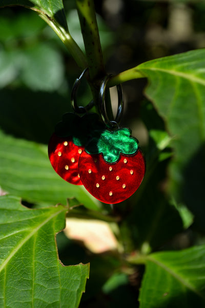 Red Strawberry (Silver Hoop)