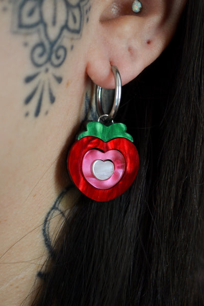 Half Cut Strawberry (Gold Hoop)