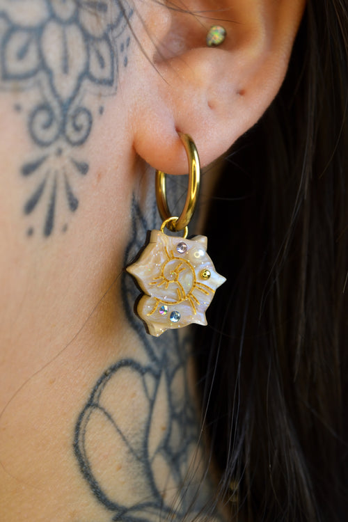 Seashell Mismatch Charms (Gold hoop)