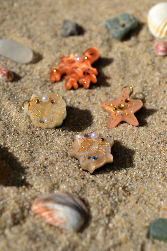 Seashell Mismatch Charms (Gold hoop)