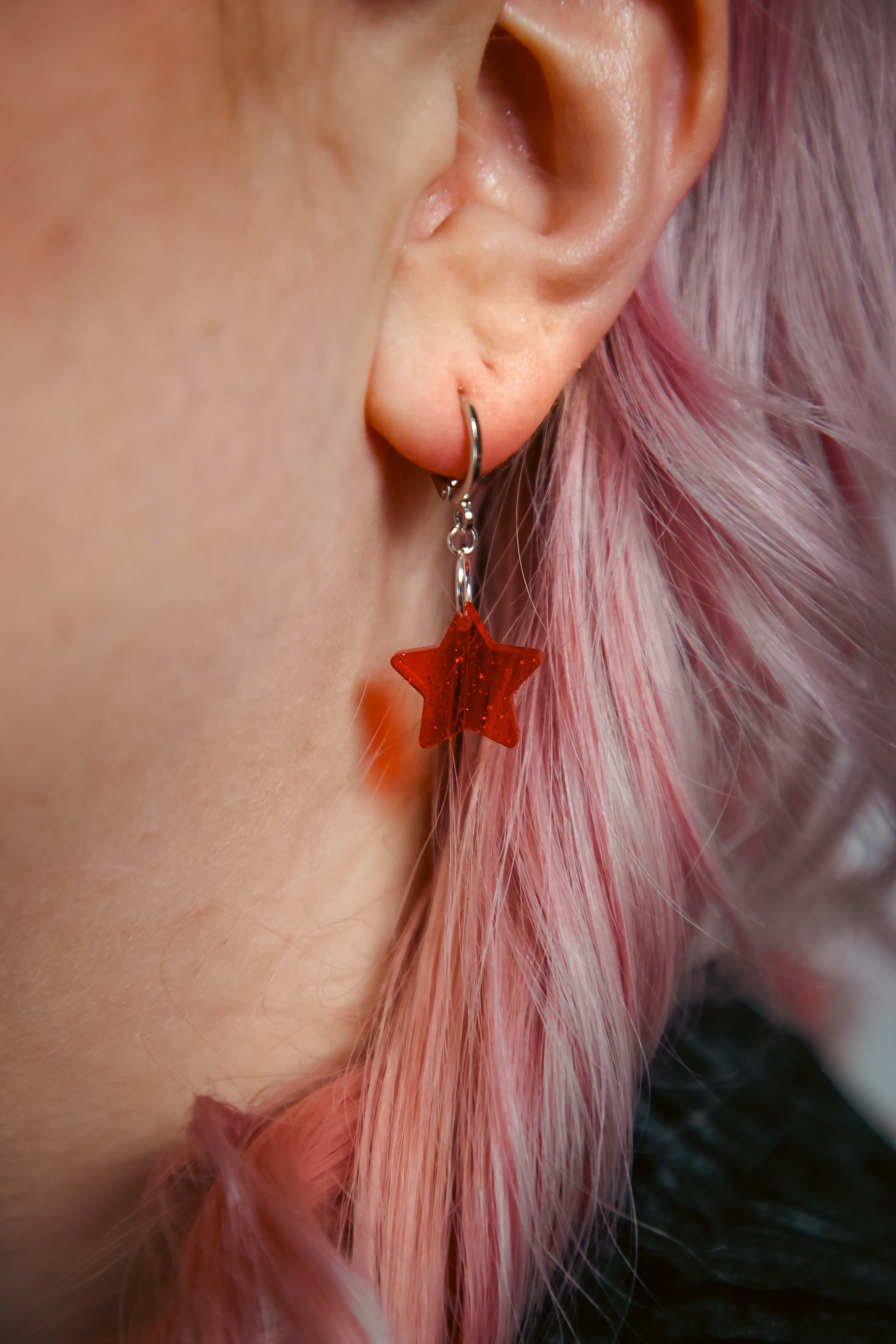 red star glitter acrylic earring